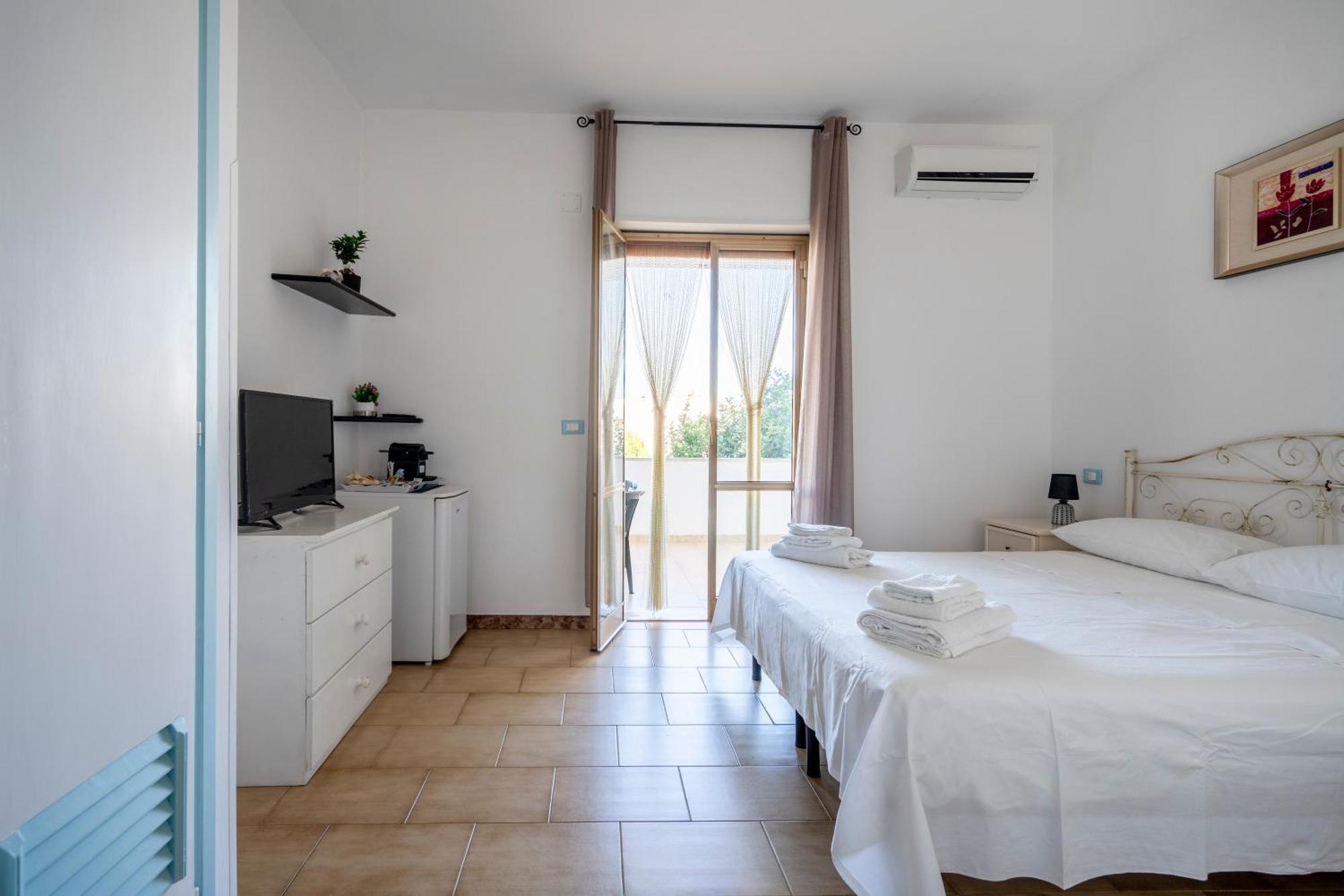 Monolocale Ilporticciolovacanze Вилланова-ди-Остуни Экстерьер фото