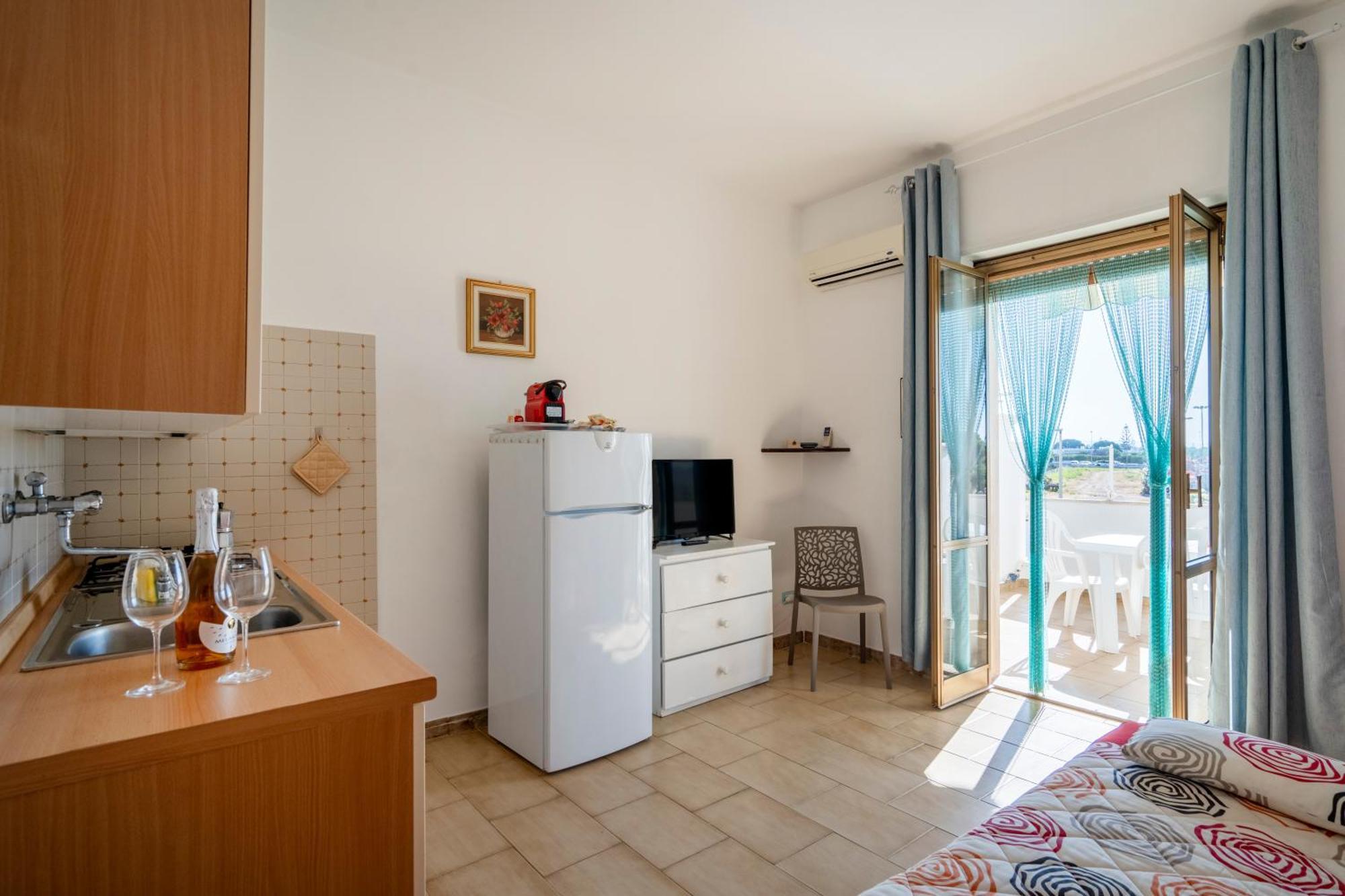 Monolocale Ilporticciolovacanze Вилланова-ди-Остуни Экстерьер фото